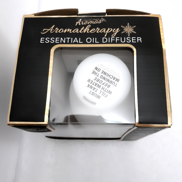 Aromatherapy Essential Oil Diffuser - Picture 2 of 5